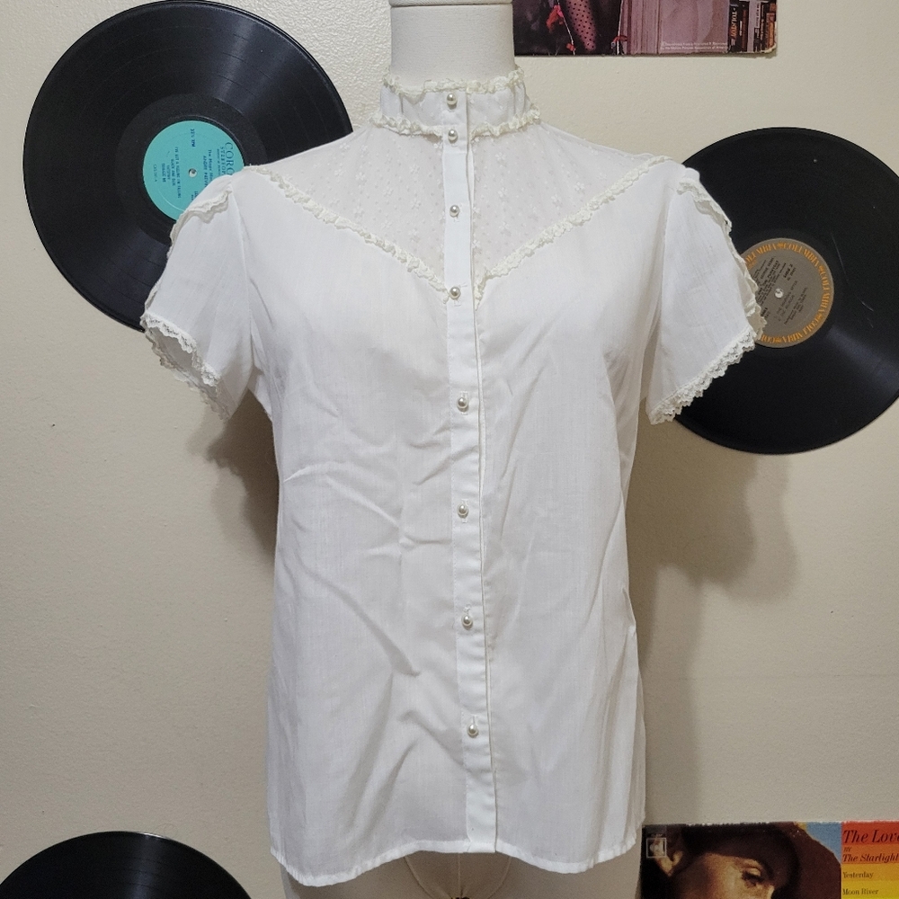 Barbara's Express | Vintage Lace Panel Prairie Blouse